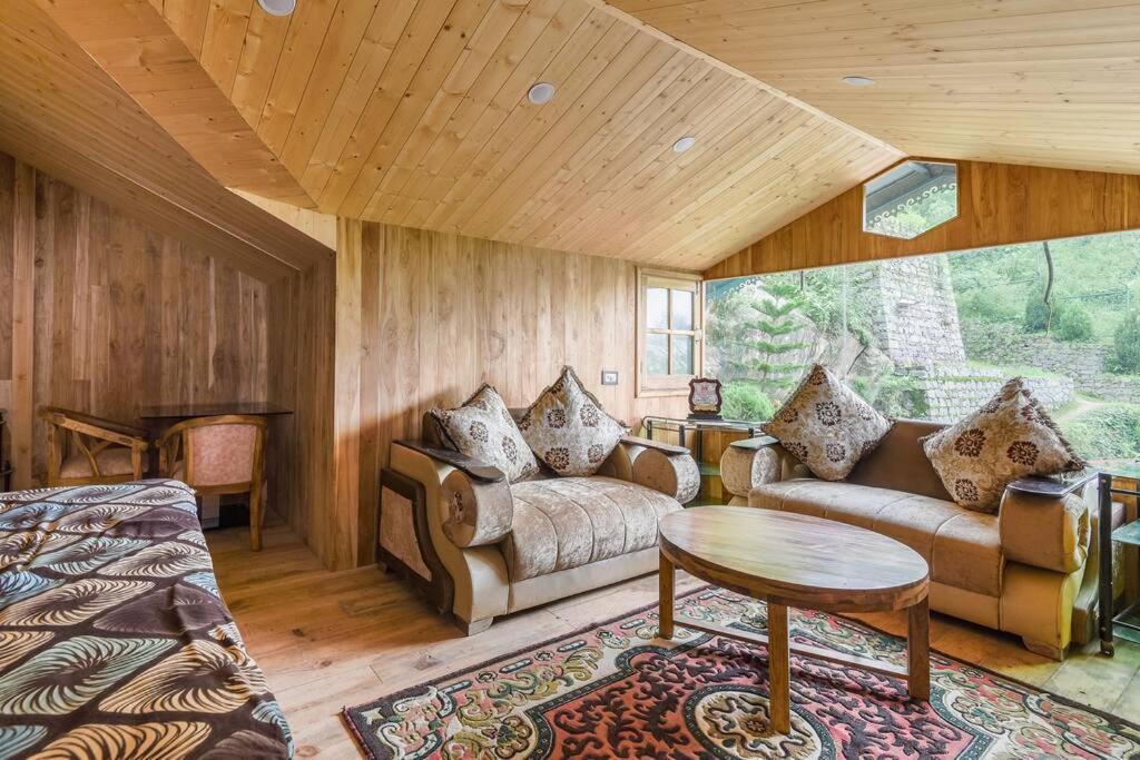 Kasauli Cascade A Cheerfull 4 Bedroom Challet Екстериор снимка