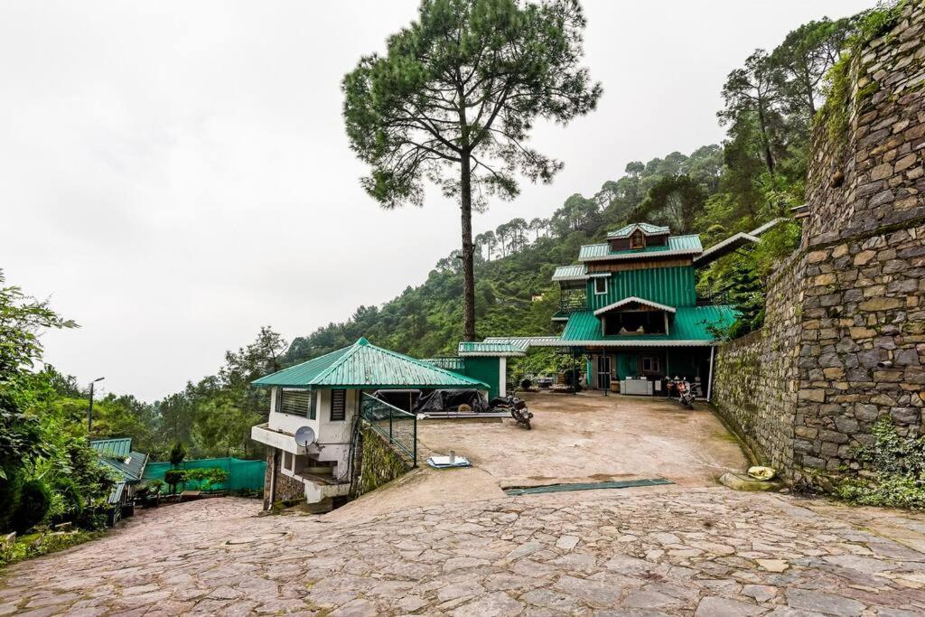 Kasauli Cascade A Cheerfull 4 Bedroom Challet Екстериор снимка