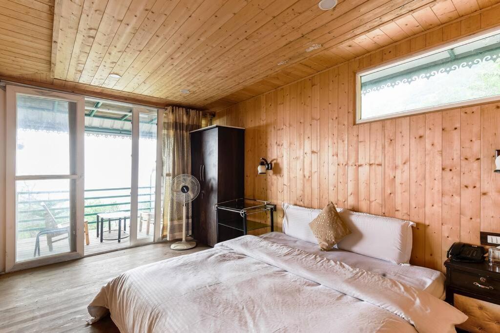 Kasauli Cascade A Cheerfull 4 Bedroom Challet Екстериор снимка