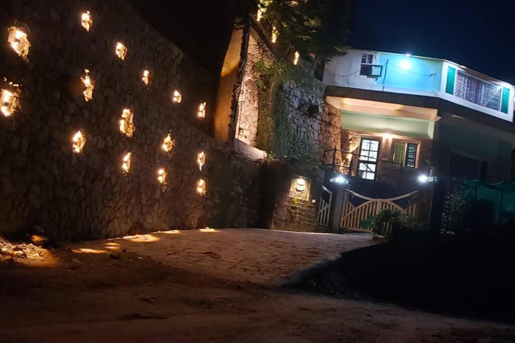 Kasauli Cascade A Cheerfull 4 Bedroom Challet Екстериор снимка