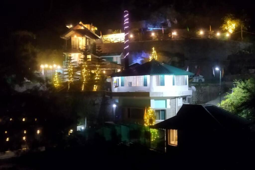 Kasauli Cascade A Cheerfull 4 Bedroom Challet Екстериор снимка